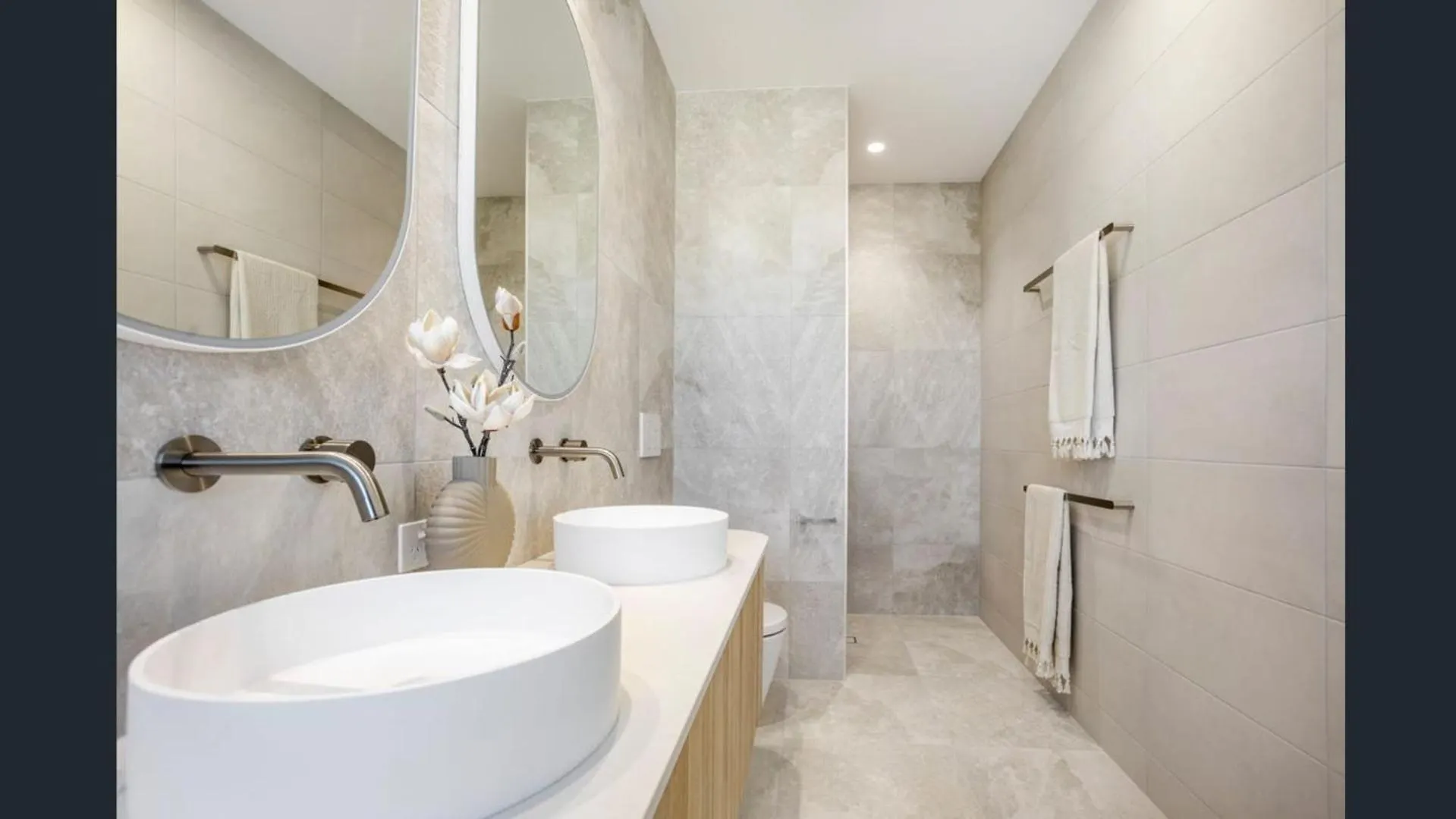 Luxury Townhouse Maroochydore